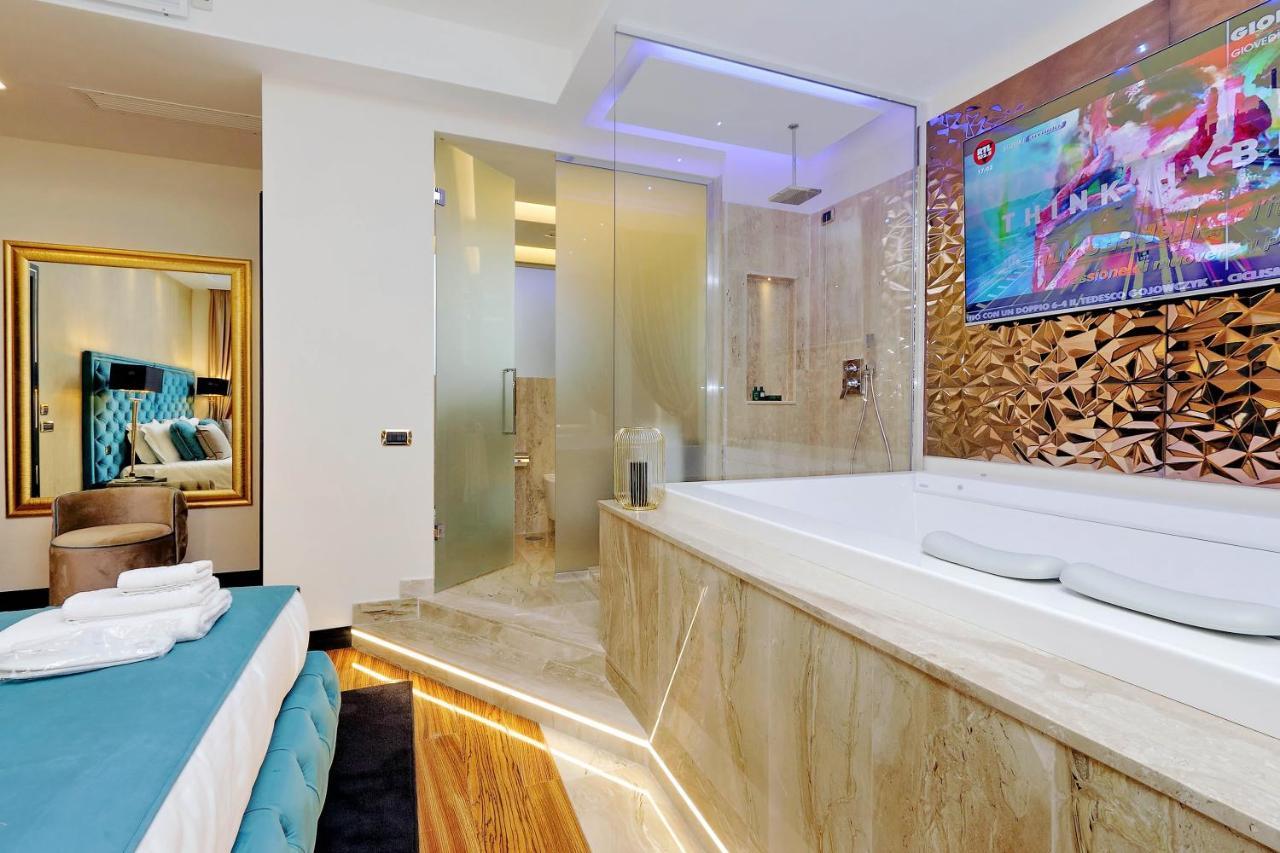 Spanish Hills Collection Luxury Suites & Jacuzzi Рим Экстерьер фото